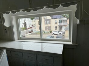 127 Portland St, Unit 2 in Haverhill, MA - Building Photo - Building Photo