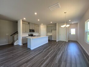 908 Clearhaven Ln in Fuquay Varina, NC - Building Photo - Building Photo