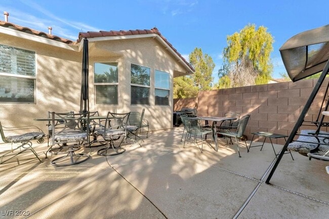property at 5873 Wildhorse Ledge Ave