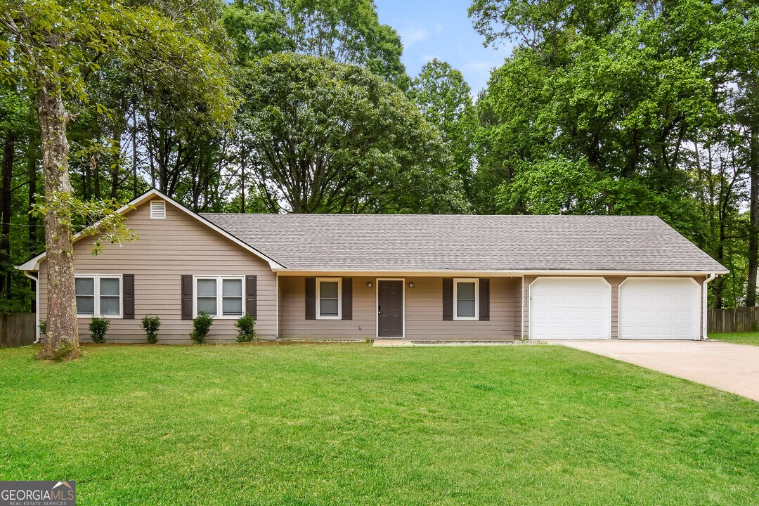 6492 Will Dupree Ln in Acworth, GA - Building Photo