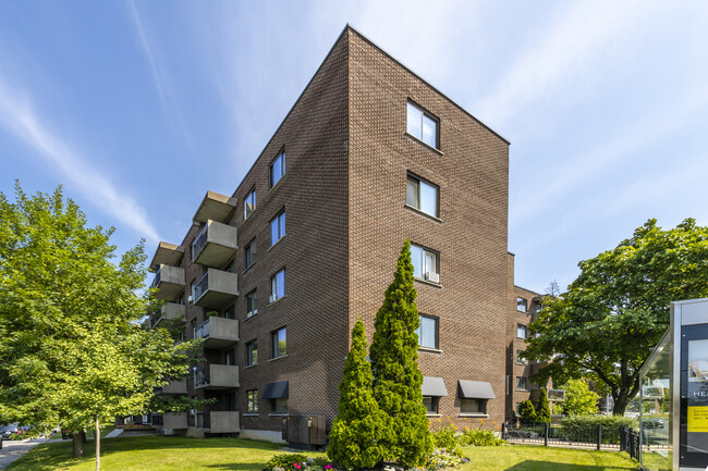 3663 Henri-Bourassa Boul E in Montréal, QC - Building Photo - Building Photo