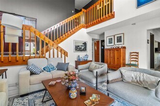 12518 SW 94th Terrace in Miami, FL - Building Photo - Building Photo