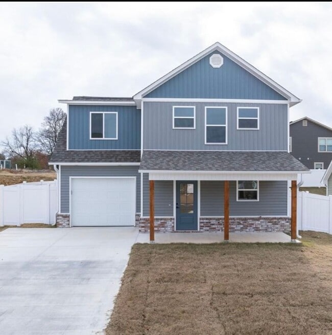 property at 183 Maplewood Lp