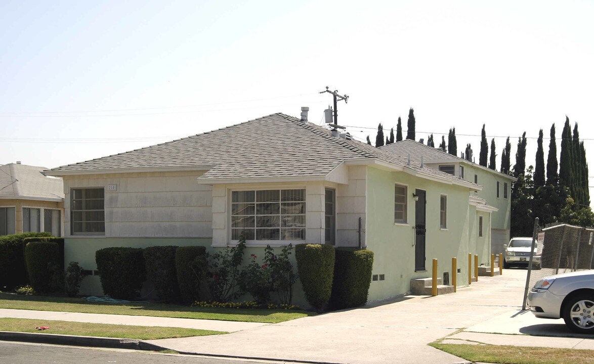 210-212 N 7th St in Montebello, CA - Building Photo