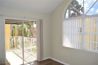 3421 Winkler Ave in Ft. Myers, FL - Foto de edificio - Building Photo