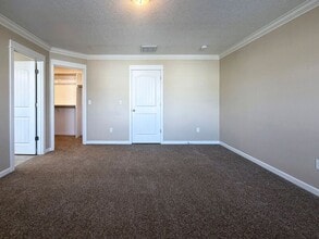 5518 Tribute Way in Eugene, OR - Building Photo - Building Photo