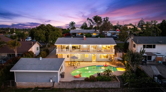 property at 321 W Kalmia St