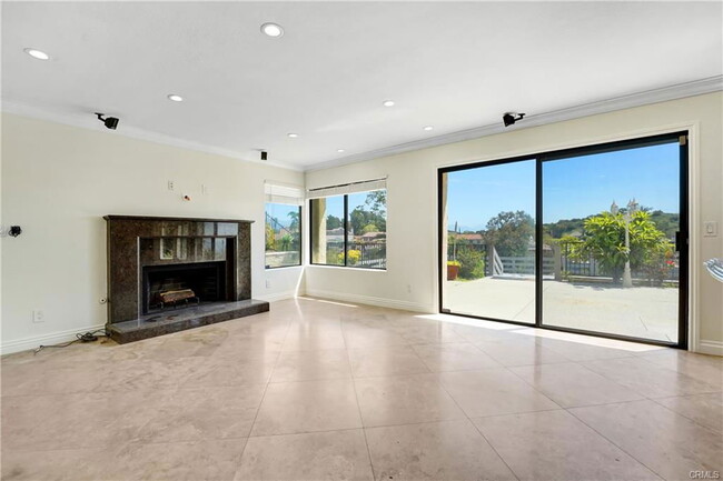 12112 Nugent Dr in Los Angeles, CA - Building Photo - Building Photo