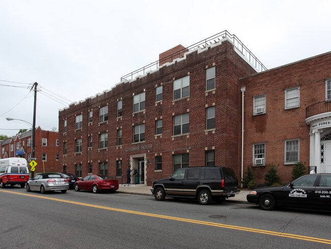 Kuehner House in Washington, DC - Foto de edificio - Building Photo