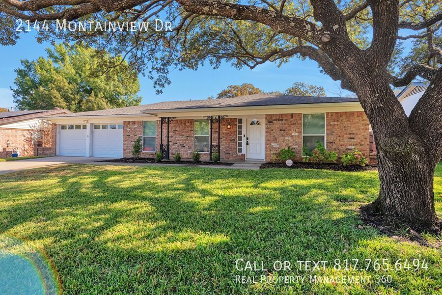 2144 Mountainview Dr in Hurst, TX - Building Photo