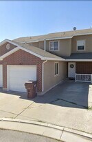 163 Savannah Ln in Ogden, UT - Building Photo