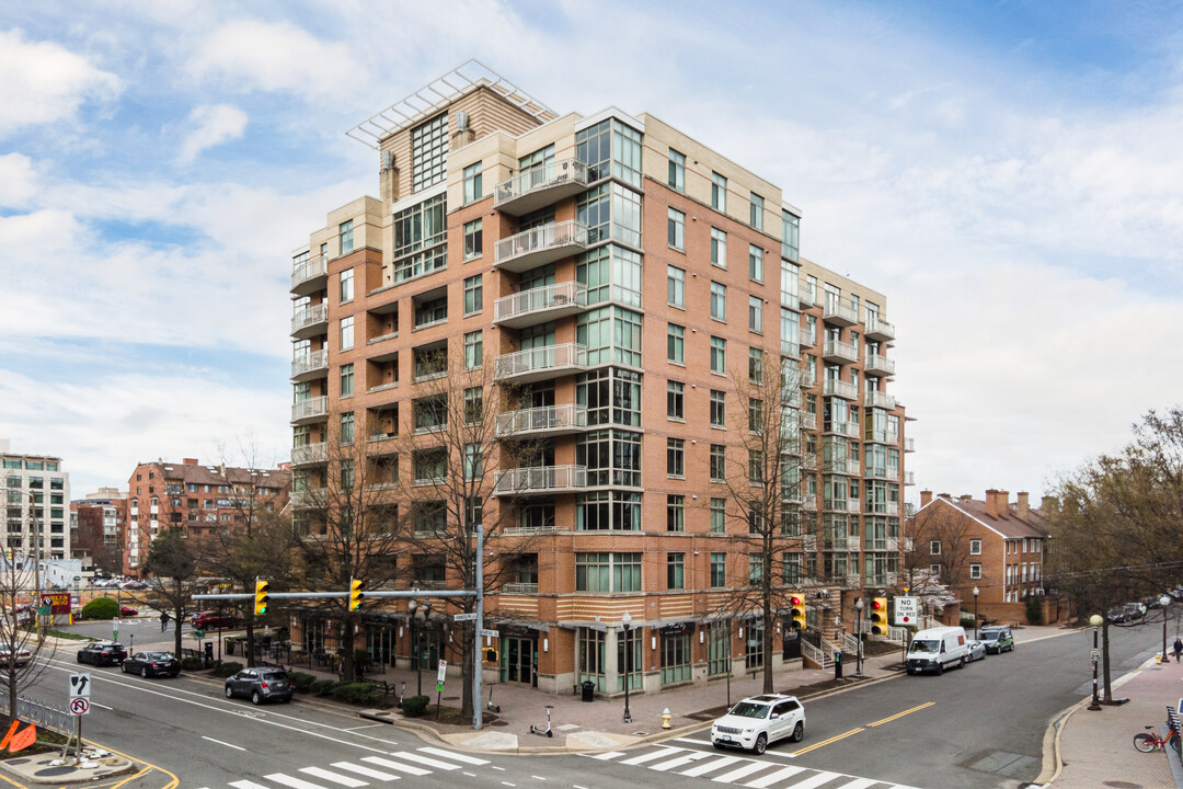 The Berkeley in Arlington, VA - Foto de edificio