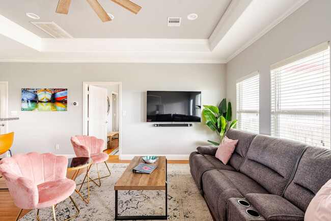 property at 818 Johnson Crawford Cir