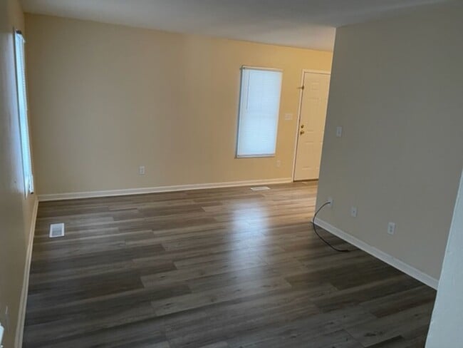 219 Bell Ave in Des Moines, IA - Building Photo - Building Photo