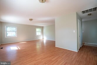 3113 Shield Ln in Bowie, MD - Foto de edificio - Building Photo