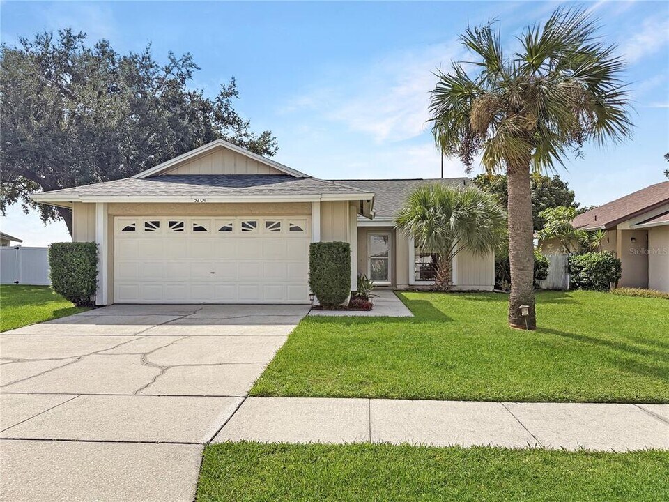 5204 Lonesome Dove Dr in Kissimmee, FL - Building Photo