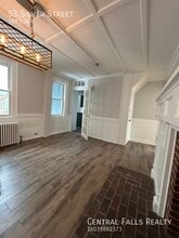53 Silver St in Dover, NH - Building Photo - Building Photo