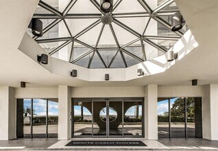 3301 Bayshore Blvd in Tampa, FL - Building Photo - Building Photo