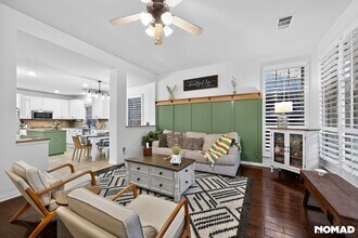 1128 Wilson Dr in Argyle, TX - Foto de edificio - Building Photo