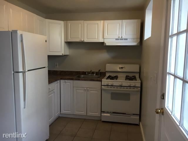 134 Pearl St-Unit -Apt 3 in Somerville, MA - Building Photo