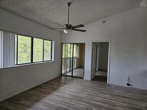 2445 SW 18th Terrace in Fort Lauderdale, FL - Building Photo - Building Photo