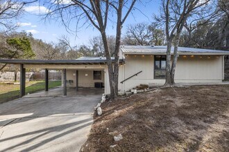 1911 Westridge Dr in Austin, TX - Building Photo - Building Photo