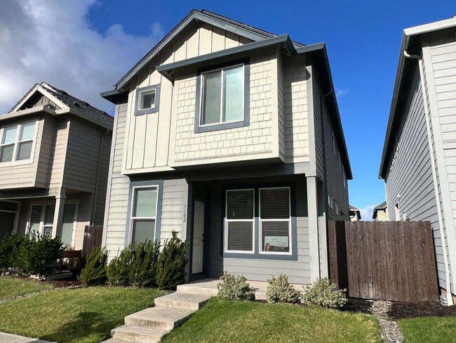 property at 7102 S Rdg Wy