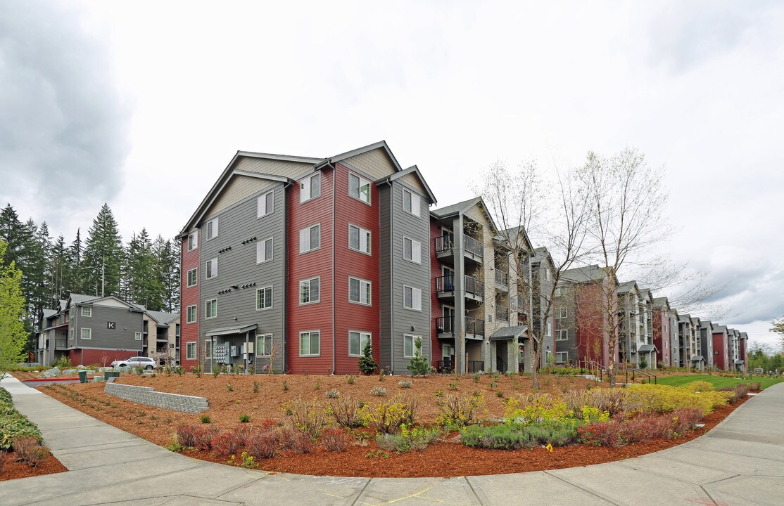 Redmond Ridge in Redmond, WA - Building Photo