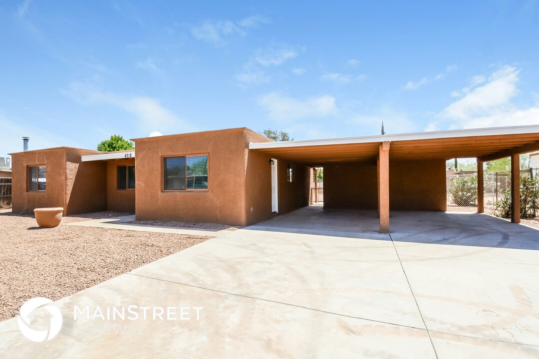 4218 E Dover Stravenue in Tucson, AZ - Building Photo