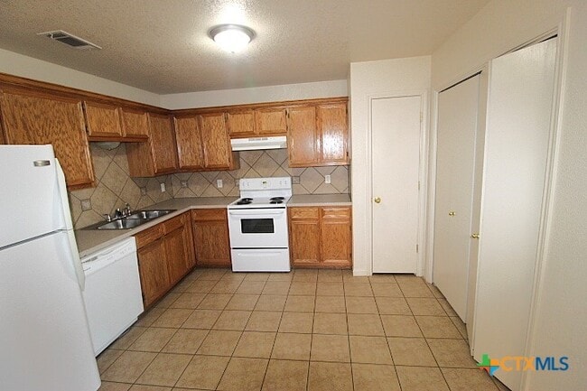 2915 Sunflower Trail in Copperas Cove, TX - Building Photo - Building Photo