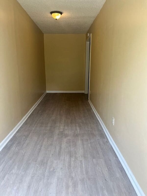 44 W Peebles Rd in Memphis, TN - Building Photo - Building Photo