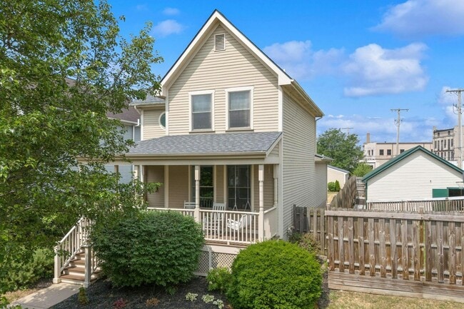 property at 31 S Williams St