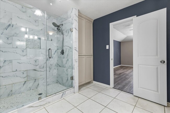 property at 16218 Bunker Ridge Rd