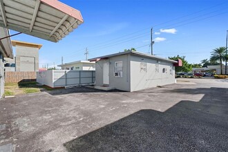 405 E Oakland Park Blvd, Unit 114C in Oakland Park, FL - Building Photo - Building Photo