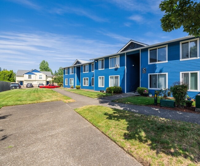 Orchards Apartments in Canby, OR - Foto de edificio - Building Photo
