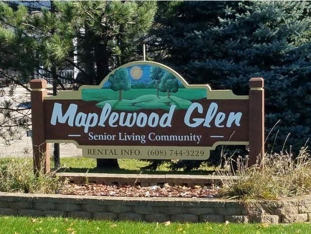 Maplewood Glen in Cuba City, WI - Foto de edificio - Building Photo