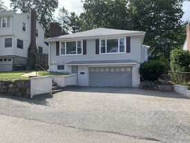 53 Hawthorne Rd in Waltham, MA - Building Photo