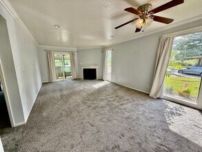 720 Sunrise Ave in Roseville, CA - Building Photo - Building Photo