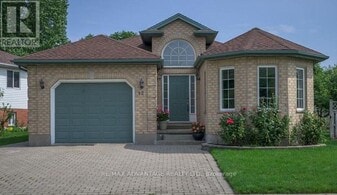 42 Stonehenge Rd in London, ON - Building Photo