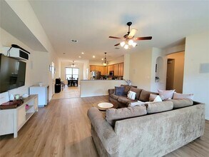 4805 Prairie Aster Dr in Garland, TX - Building Photo - Building Photo