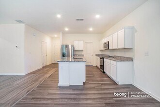 1026 Feldman Chase in Loganville, GA - Foto de edificio - Building Photo