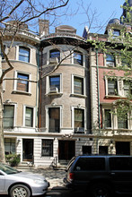 309 W 84th St in New York, NY - Building Photo - Building Photo