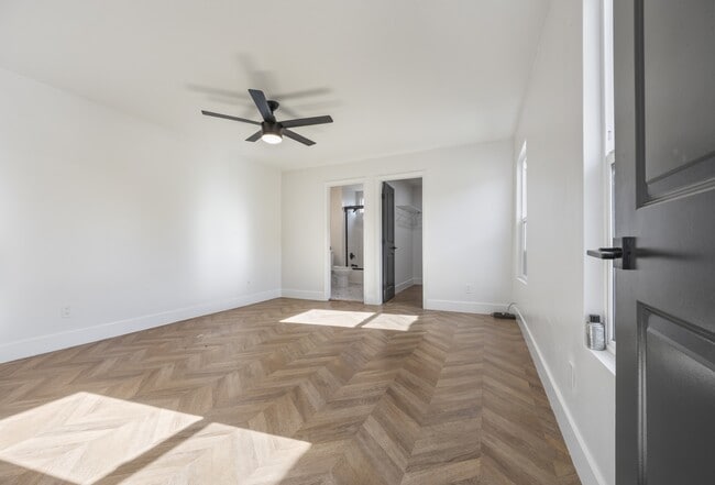 property at 5916 Walnut Ave