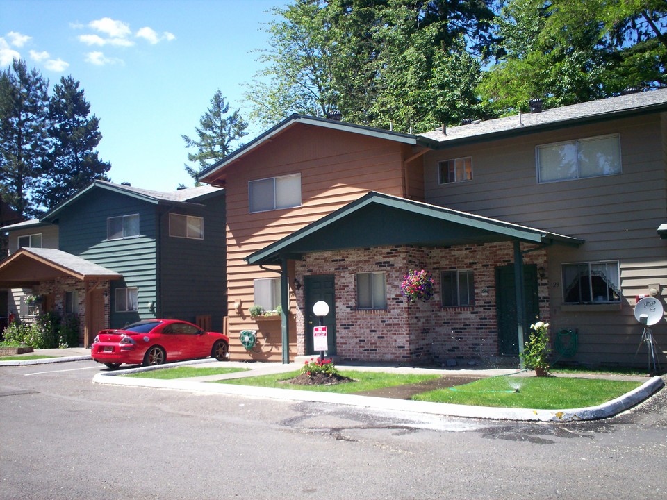 Birnam West Apartments in Beaverton, OR - Building Photo