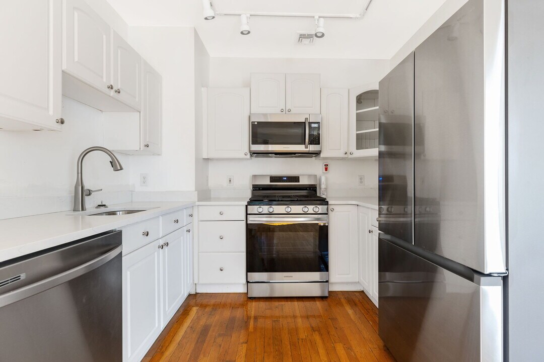 48 Cameron St, Unit #40-3 in Brookline, MA - Building Photo