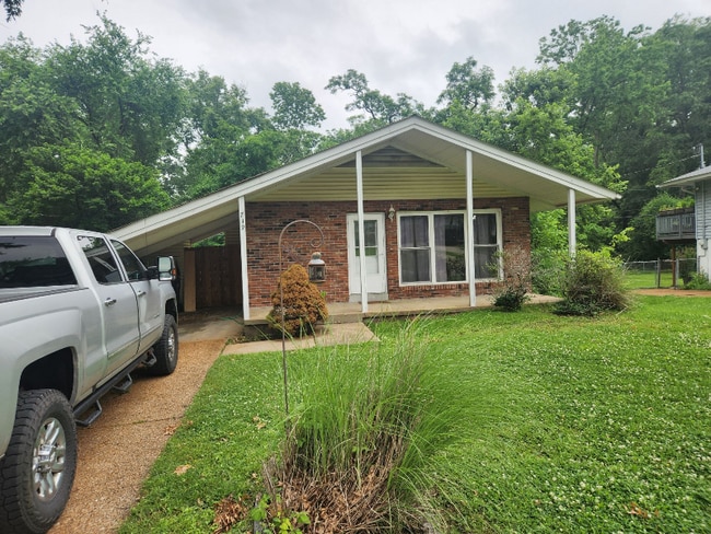 property at 739 Samoa Dr