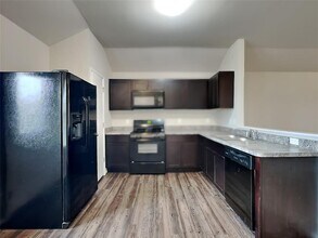 9121 SW 56th St in Oklahoma City, OK - Building Photo - Building Photo