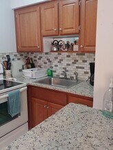 120 NE 20th Ave, Unit #2 in Deerfield Beach, FL - Building Photo - Building Photo