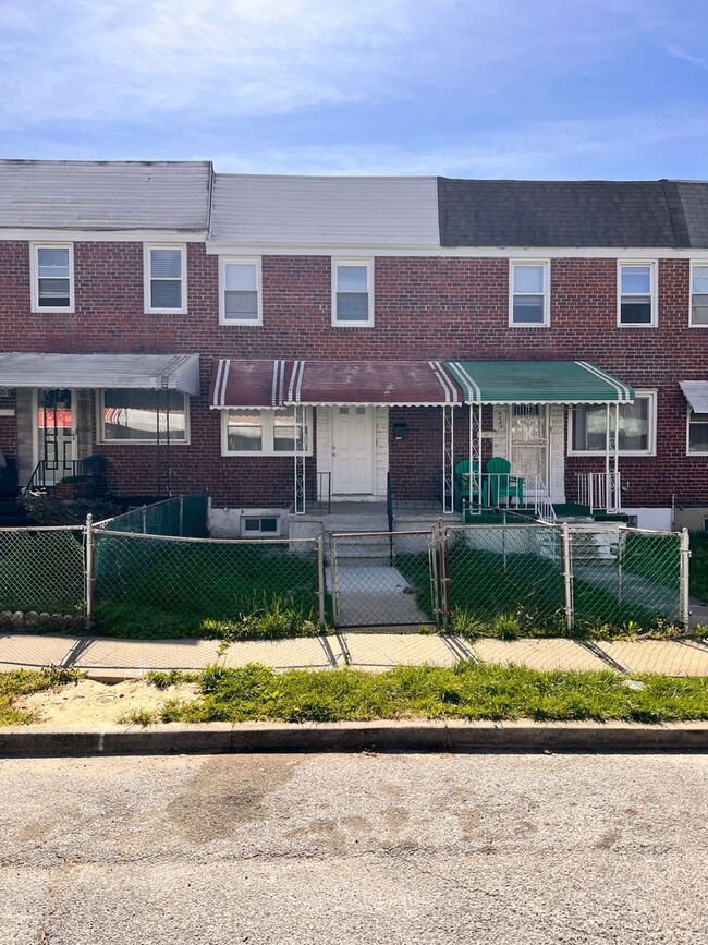 property at 4851 Greencrest Rd