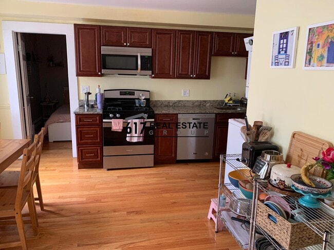 14 Holmes St in Boston, MA - Building Photo - Building Photo